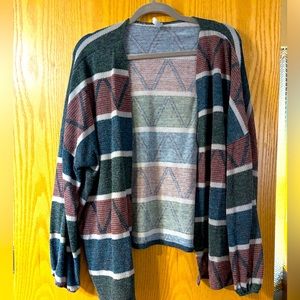 Size large Aztec print open cardigan. Light weight!